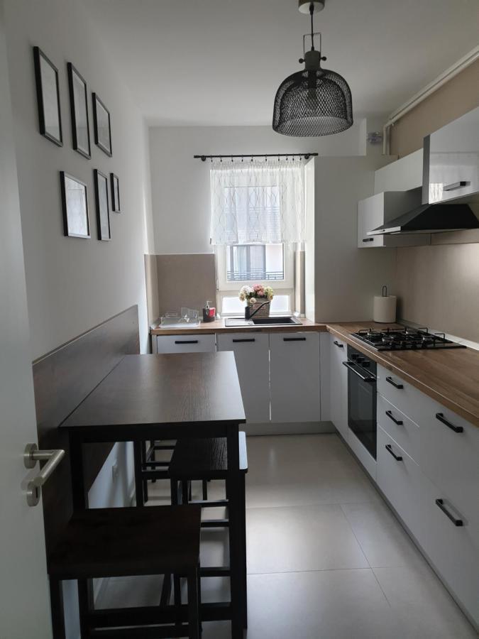 Appartement Qualis Apartament2 à Braşov Extérieur photo