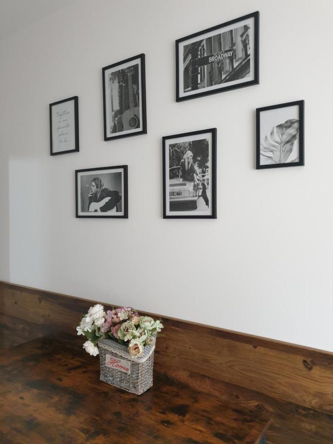 Appartement Qualis Apartament2 à Braşov Extérieur photo